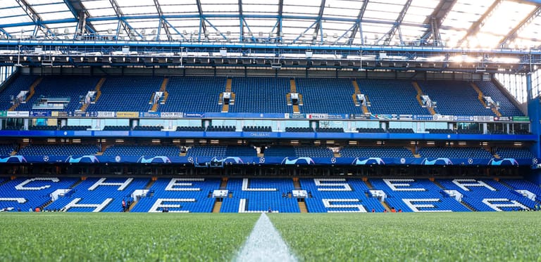 凤凰电竞体育成为切尔西的官方博彩合作伙伴